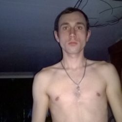 Парень из Москвы. Ищу девушку, с которой можно отвлечься от повседневной жизни Парень из Москвы. Ищу девушку, с которой можно отвлечься от повседневной жизни