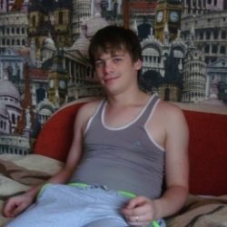 Парень, проведу время с девушкой Парень, проведу время с девушкой