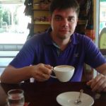 Девушки, милый парень хочет ласки Девушки, милый парень хочет ласки