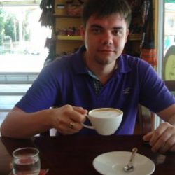 Девушки, милый парень хочет ласки Девушки, милый парень хочет ласки