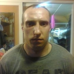 Спортивный парень, ищу девушку Спортивный парень, ищу девушку